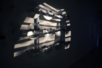 Künstler Friedrich Biedermann- Spacelens02- 2011 Installation Marcus Izmir- Detailansicht3