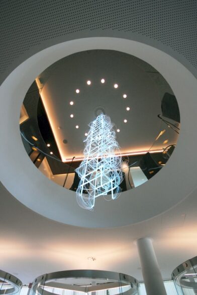 Lichtinstallation Approach Schalterhalle 02- RLB Kitzbühel- Künstler Friedrich Biedermann 2013