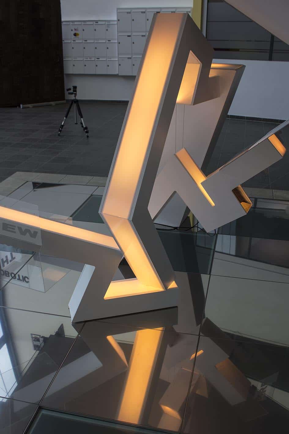 light robotic